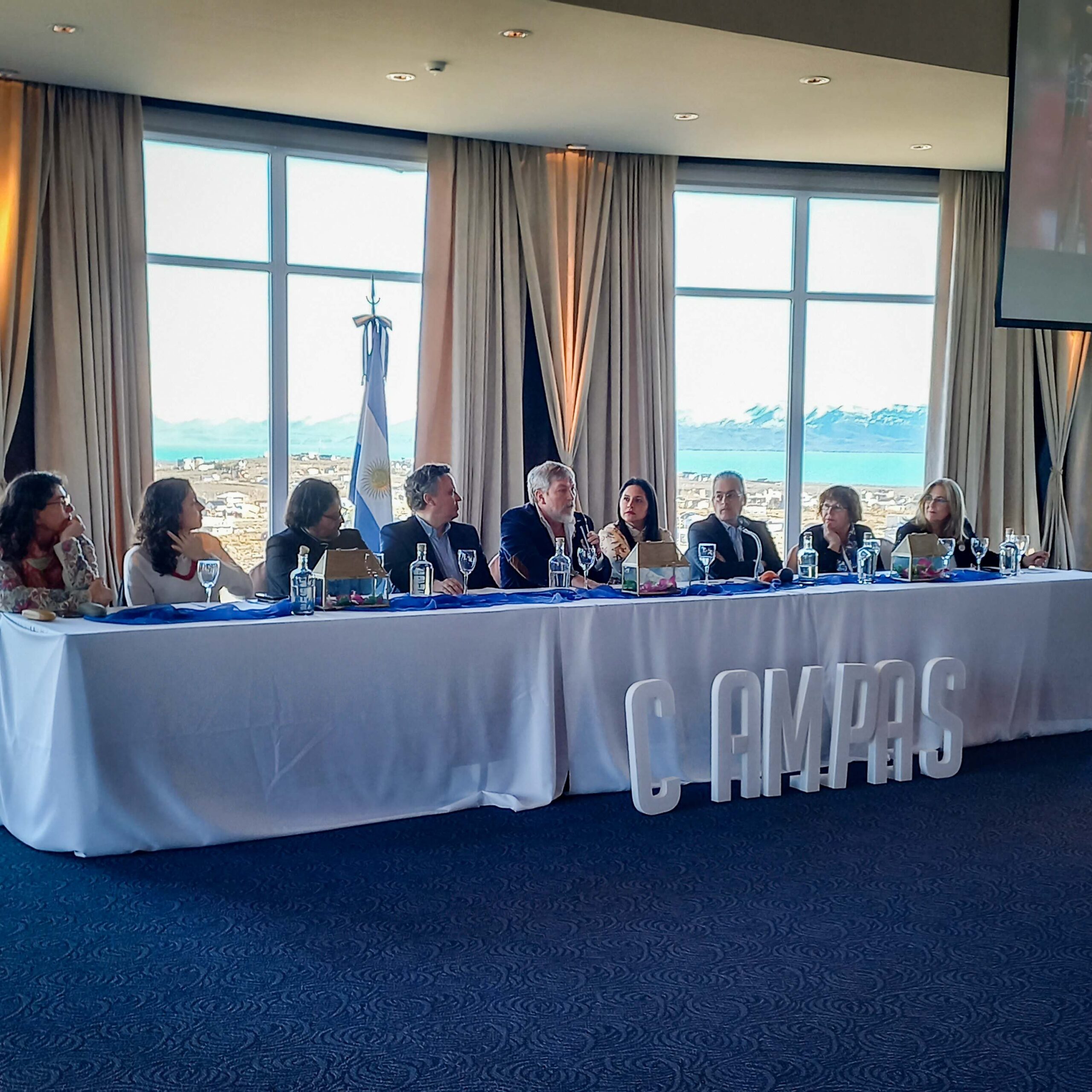 Inauguraron Empresarias del Fin del Mundo con la presencia de la UTN FRSC